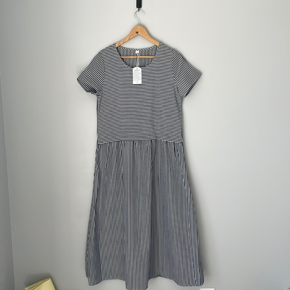 NWT Striped Short Sleeve Navy Blue and White Dress